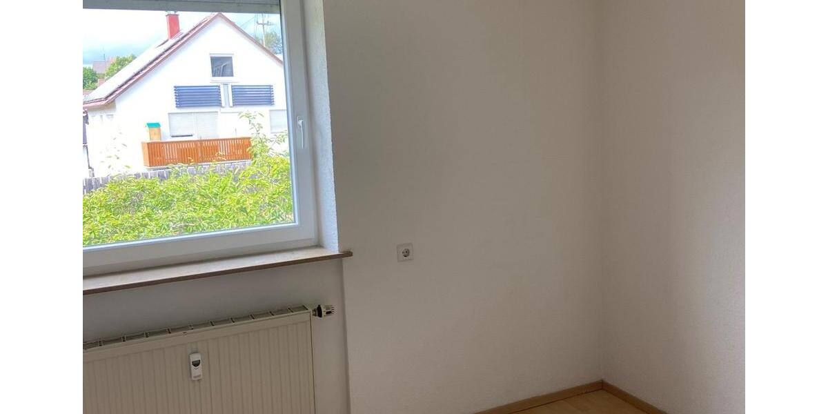 Erdgeschoßwohnung Blaustein - 3 Zimmer, 76 m&sup2;, 750&euro; | Angebot:25498305