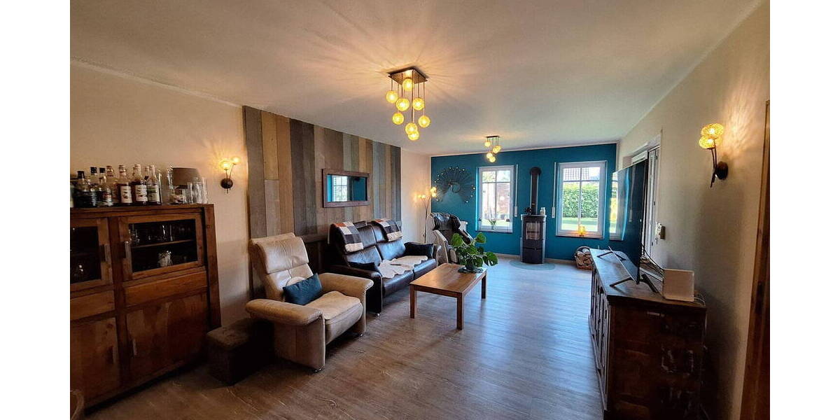 Einfamilienhaus Dersum - 7 Zimmer, 283 m&sup2;, 523.000&euro; | Angebot:26211160