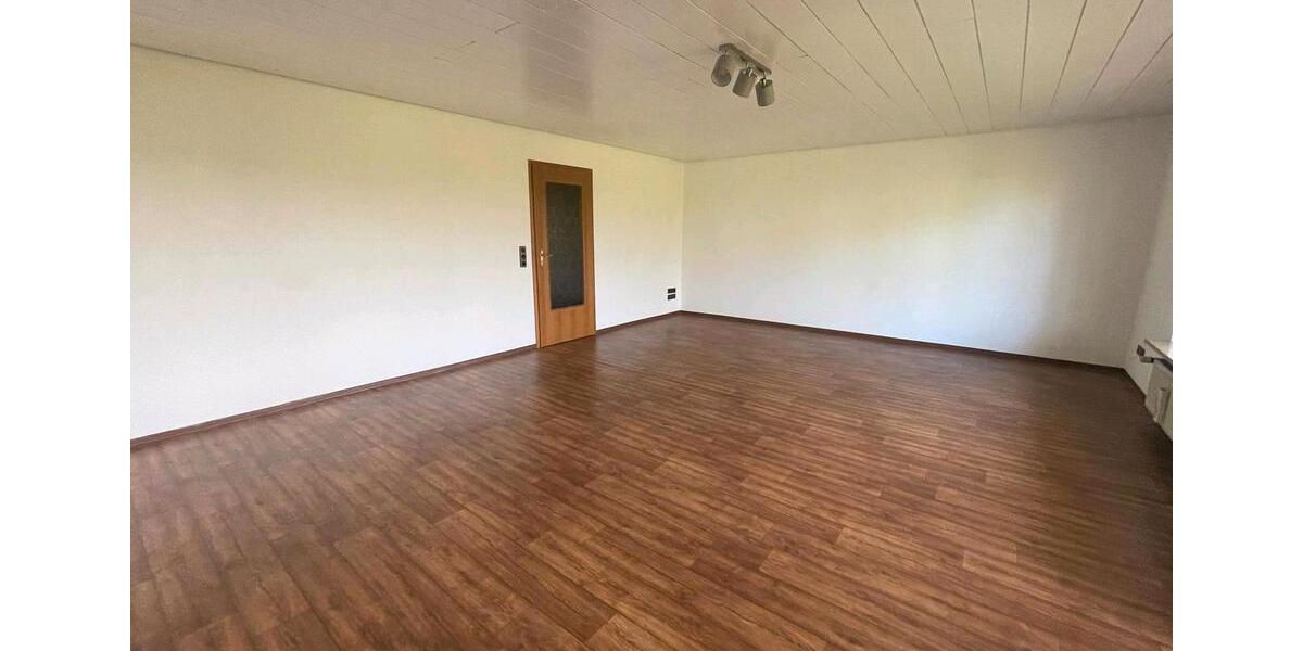 Erdgeschoßwohnung Weikersheim - 5 Zimmer, 150 m&sup2;, 1.125&euro; | Angebot:25169008
