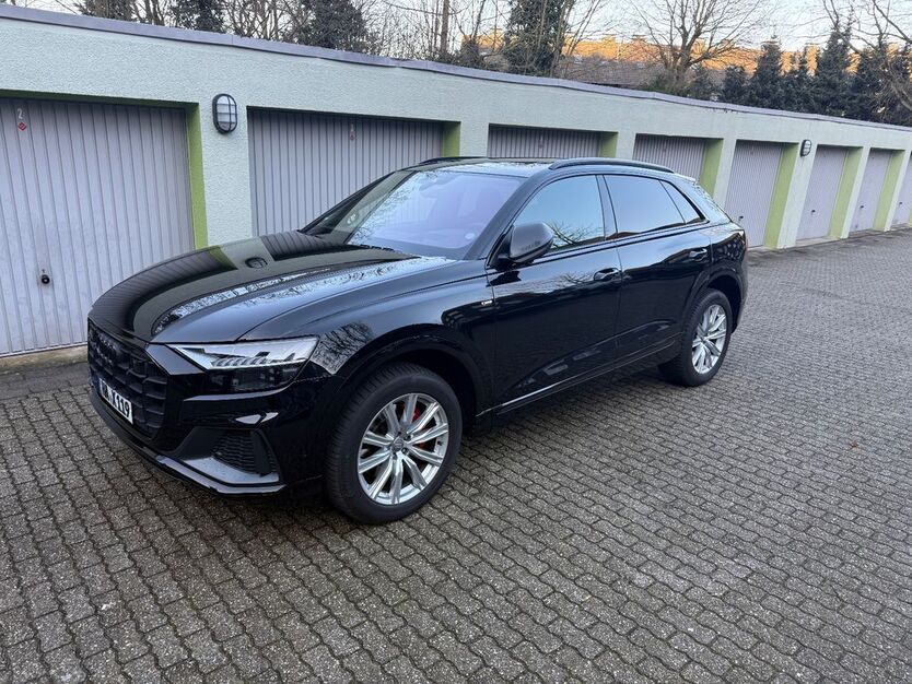 Audi Q8 44.000 km 86.900 € Hagen 58095