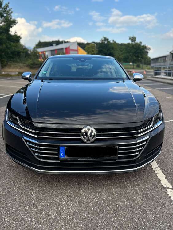 VW Arteon 112.800 km 18.900 € Siershahn 56427