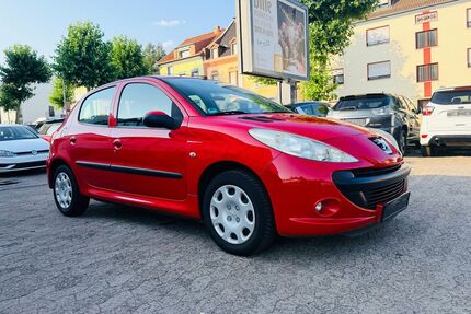 Peugeot 206 97.000 km 2.900 &euro; Saarbrücken 66115