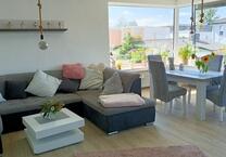 3 ZKBB mit Küche, Garage und PKW-Stellplätzen