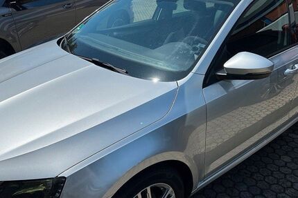 Skoda Octavia 127.143 km 11.900 &euro; Karlsruhe 76199