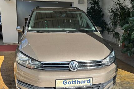VW Touran 115.400 km 15.950 € Fredenbeck 21717