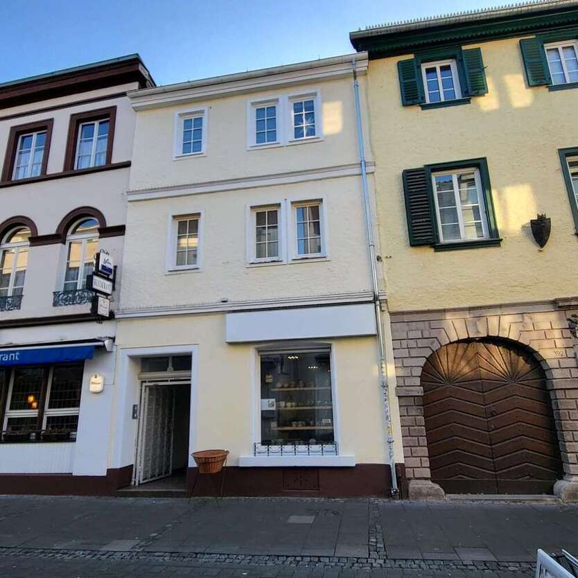 Haus zum Kaufen in Königswinter 450.000 € 180 m²