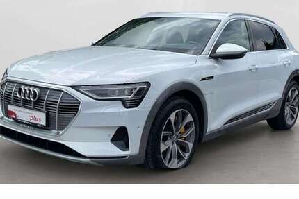 Audi e-tron 56.707 km 27.490 &euro; Detmold 32756