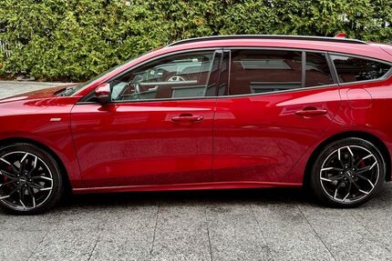 Ford Focus 178.000 km 10.980 € München 81827
