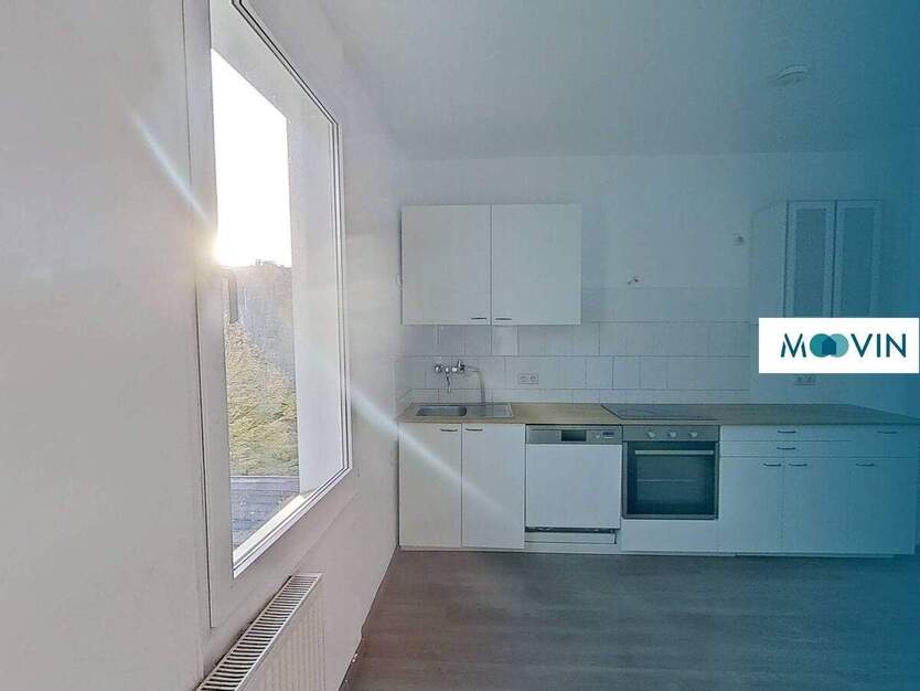 ++ WG GEEIGNET! Gemütliche 3-Zimmer-Wohnung im Dachgeschoss mit Einbauküche ++ 3 zimmer