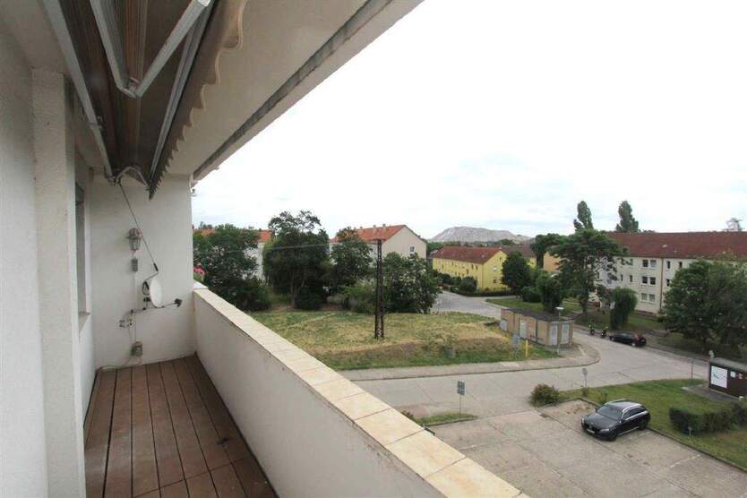 Attraktive neu renovierte 2-Raum-Wohnung in Teutschenthal 2 zimmer
