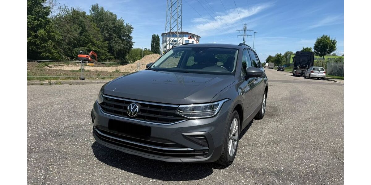 VW Tiguan 271.000 km 18.499 &euro; lahr 77933