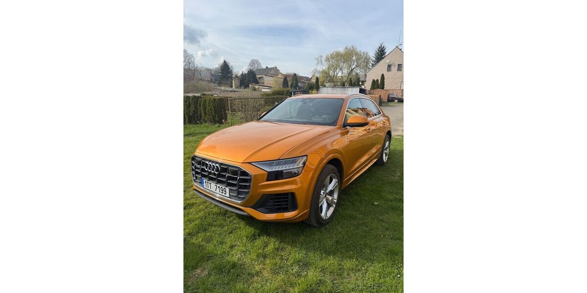 Audi Q8 86.000 km 49.900 € Moosinning 85452