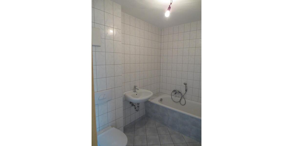 Erdgeschoßwohnung Freiberg - 2 Zimmer, 61 m&sup2;, 460&euro; | Angebot:26405218