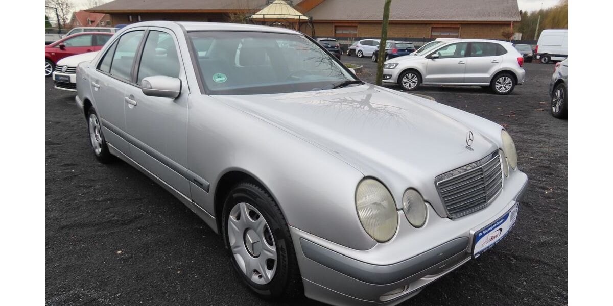 Mercedes-Benz E 200 243.900 km 4.780 &euro; Freren 49832