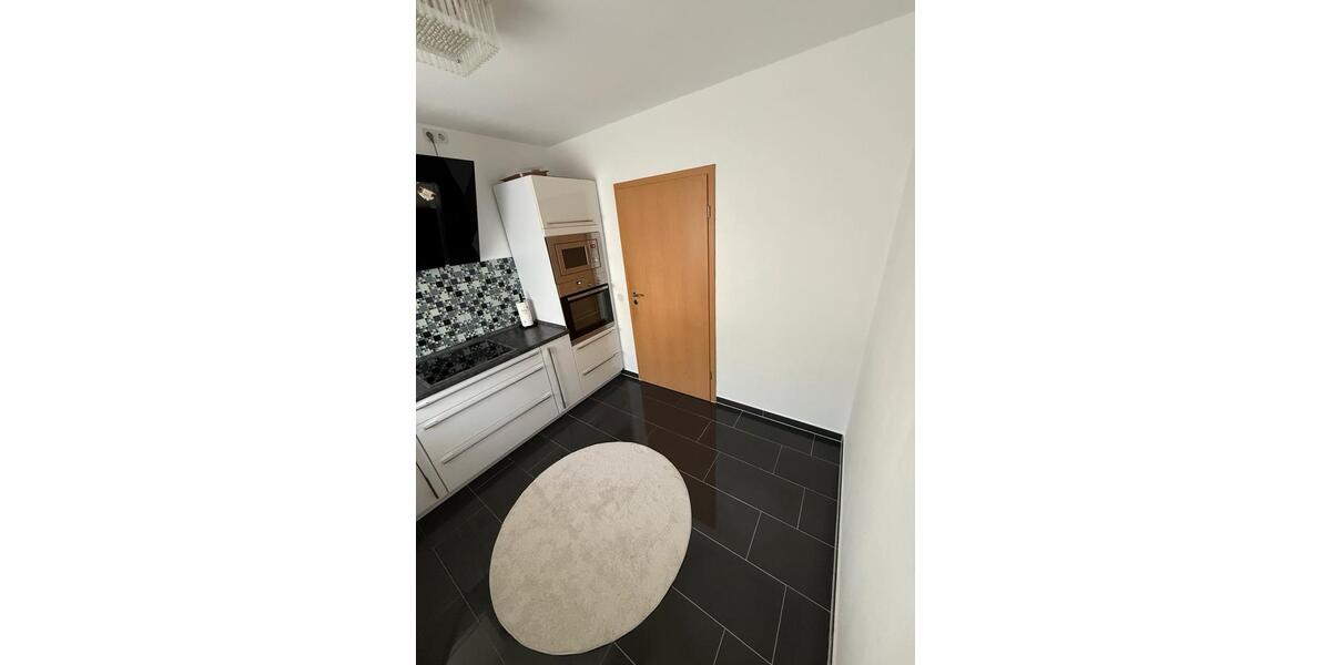 Erdgeschoßwohnung Halle - 3 Zimmer, 74 m&sup2;, 190.999&euro; | Angebot:26322379