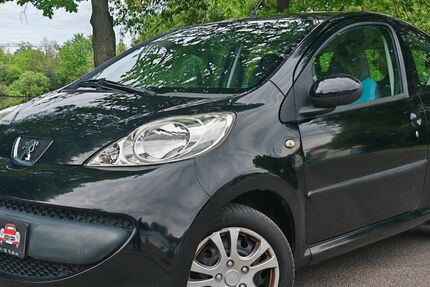 Peugeot 107 130.000 km 2.499 &euro; Inden 52459