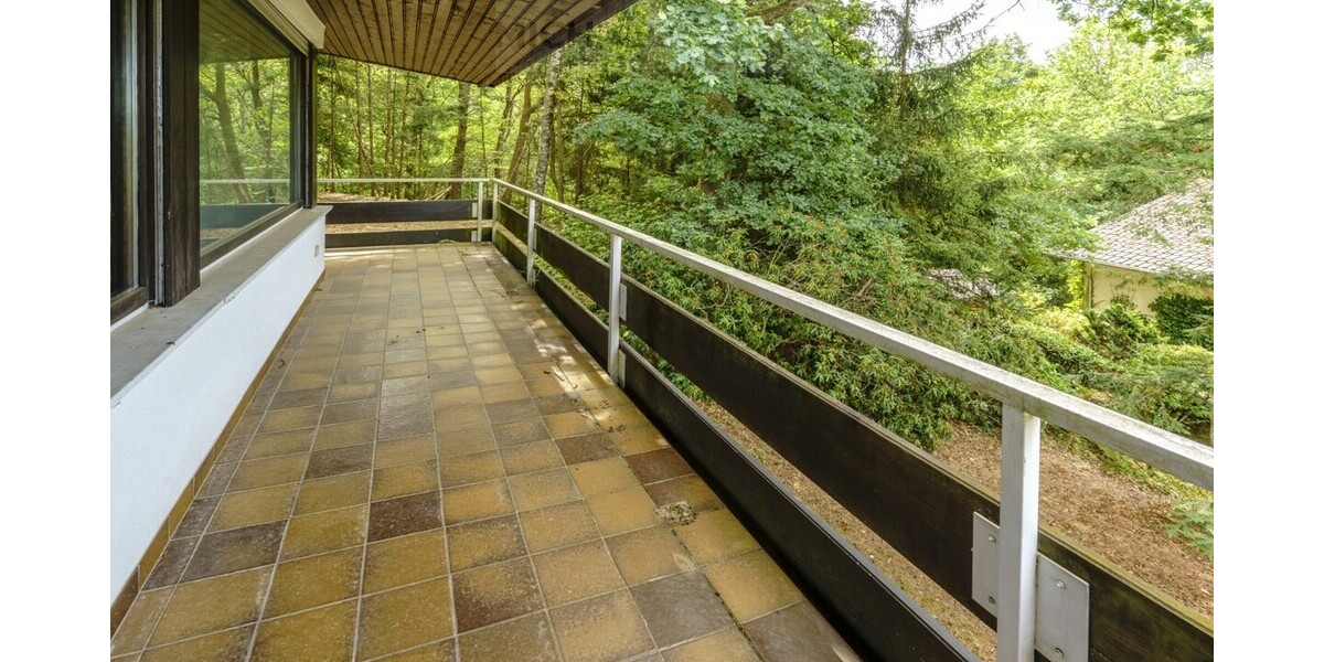 Exklusives Wohnen in bester Lage – Architektenhaus mit Wellnessbereich und großer Einliegerwohnung - Einfamilienhaus Schmelz | Angebot:27368464