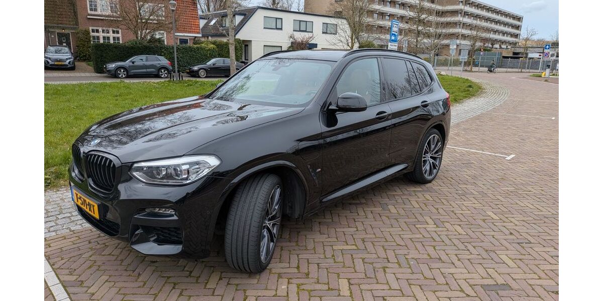 BMW X3 115.000 km 30.500 &euro; Bussum 1405A