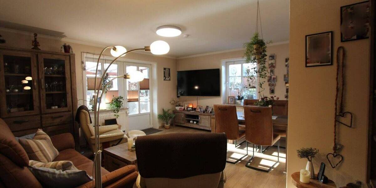 Mehrfamilienhaus, Wohnhaus Klanxbüll - 7 Zimmer, 182 m&sup2;, 398.000&euro; | Angebot:25706558