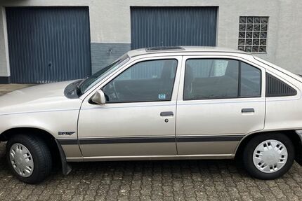 Opel Kadett 70.000 km 2.600 &euro; Michelstadt 64720
