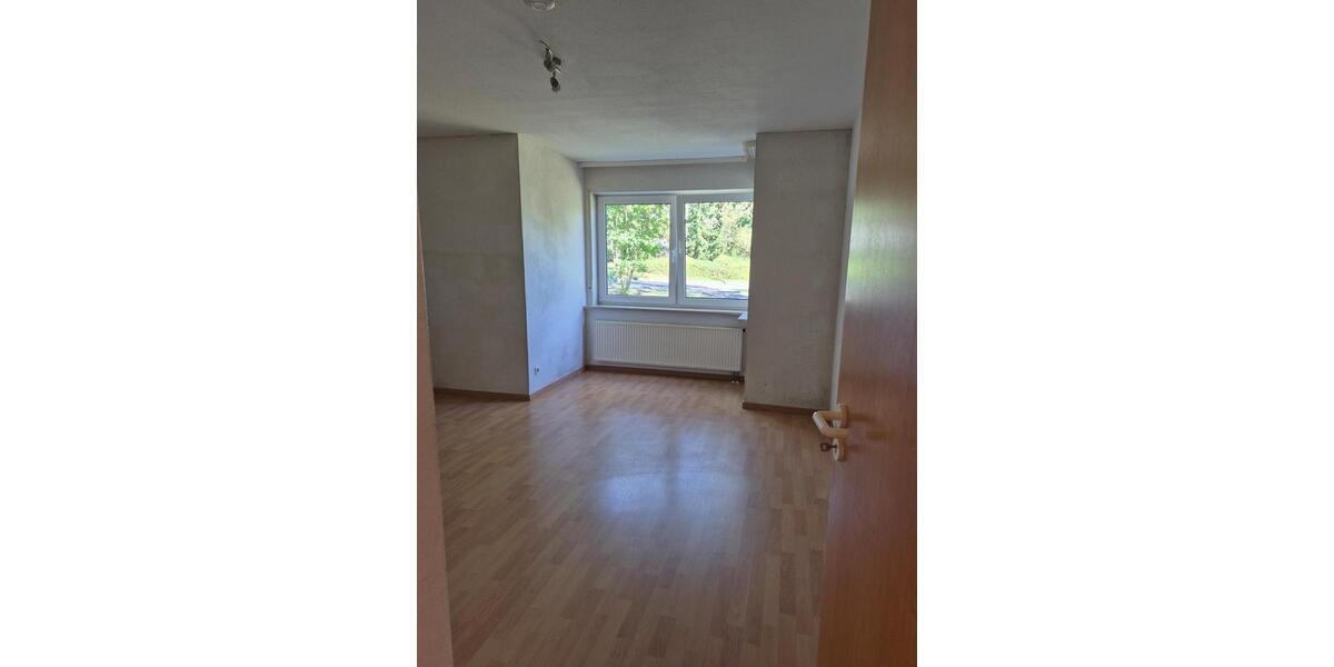 Hochparterre Rödental - 3 Zimmer, 76 m&sup2;, 179.000&euro; | Angebot:26713957