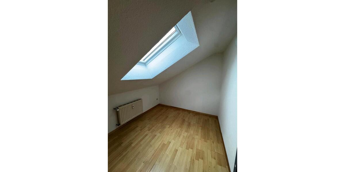 Dachgeschoßwohnung Mainz Ebersheim - 2 Zimmer, 53 m&sup2;, 700&euro; | Angebot:25303214