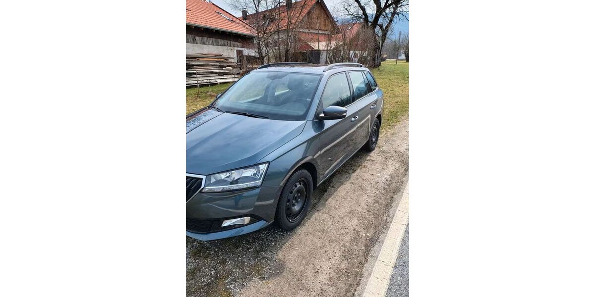 Skoda Fabia 60.350 km 14.200 &euro; Benediktbeuern 83671