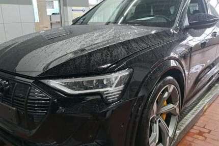 Audi e-tron 69.300 km 45.980 &euro; Balingen 72336