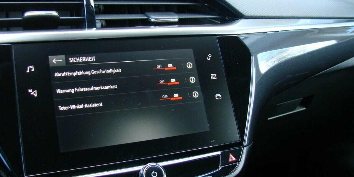 Opel Corsa 1.2 Turbo Elegance LED Totwinkel Kamera 180º 31.662 km 15.980 &euro; Falkensee 14612