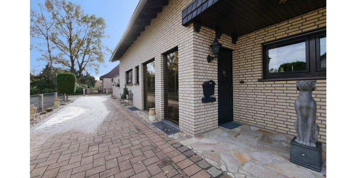 Charmante Doppelhaushälfte mit Wintergarten, Kamin und sonnigem Garten in Hövelhof 3 zimmer