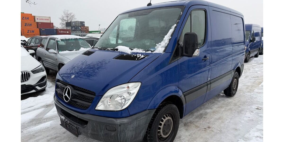 Mercedes-Benz Sprinter 197.000 km 8.800 &euro; München 81829