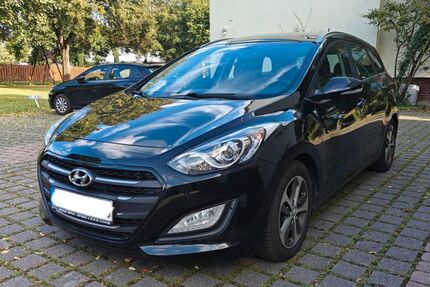 Hyundai i30 157.000 km 7.600 € Schwerte 58239