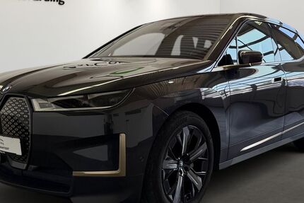 BMW iX 44.800 km 46.990 € Erding 85435