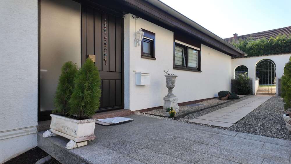 Einfamilienhaus Eisenberg - 6 Zimmer, 106 m&sup2;, 489.000&euro; | Angebot:25570451