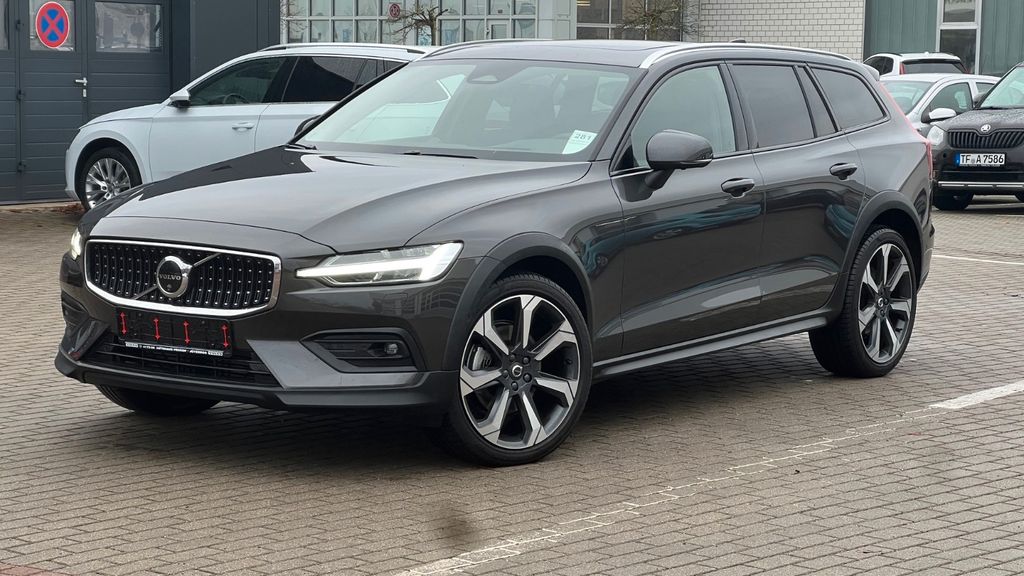 Volvo V60 18.707 km 53.600 &euro; Jüterbog 14913