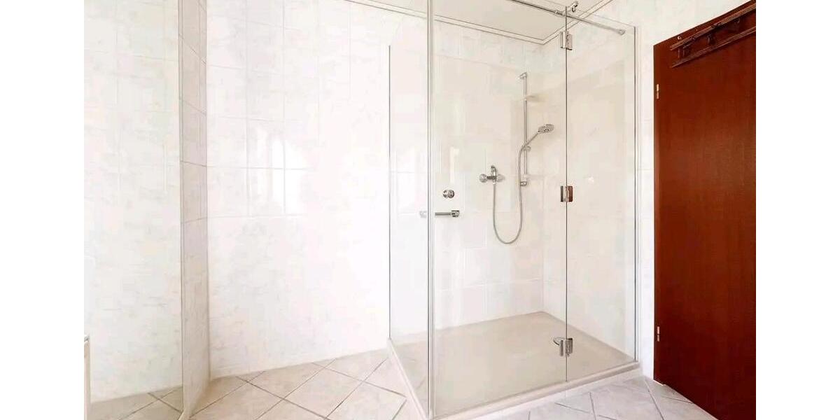 Etagenwohnung Germering - 5 Zimmer, 15 m&sup2;, 750&euro; | Angebot:25951766