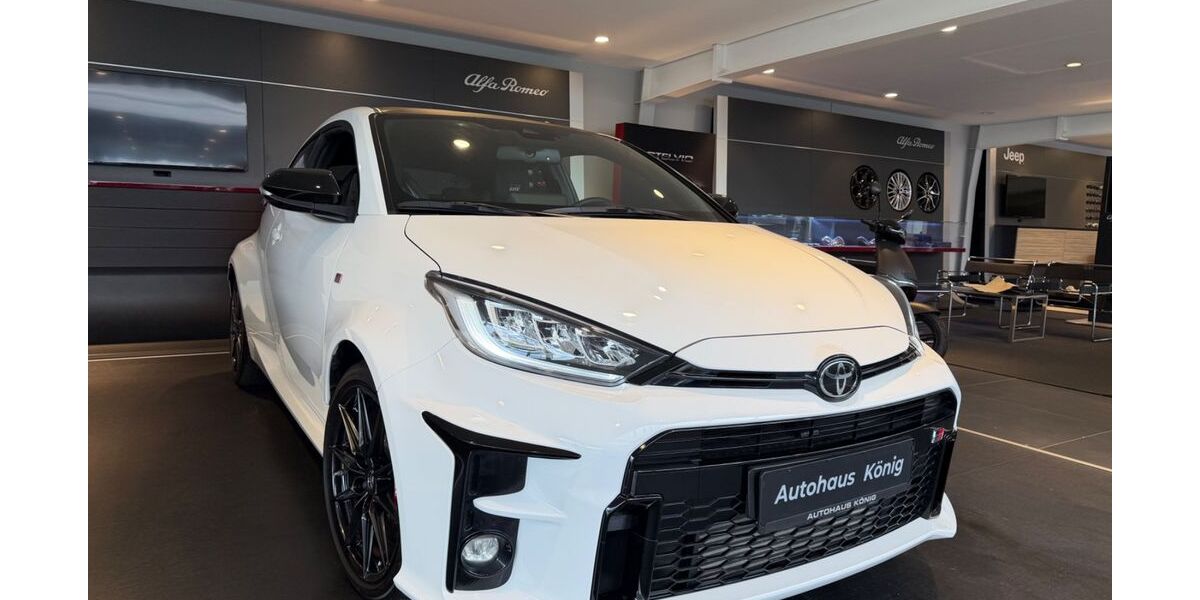 Toyota Yaris 10.821 km 36.950 &euro; Schwerte 58239
