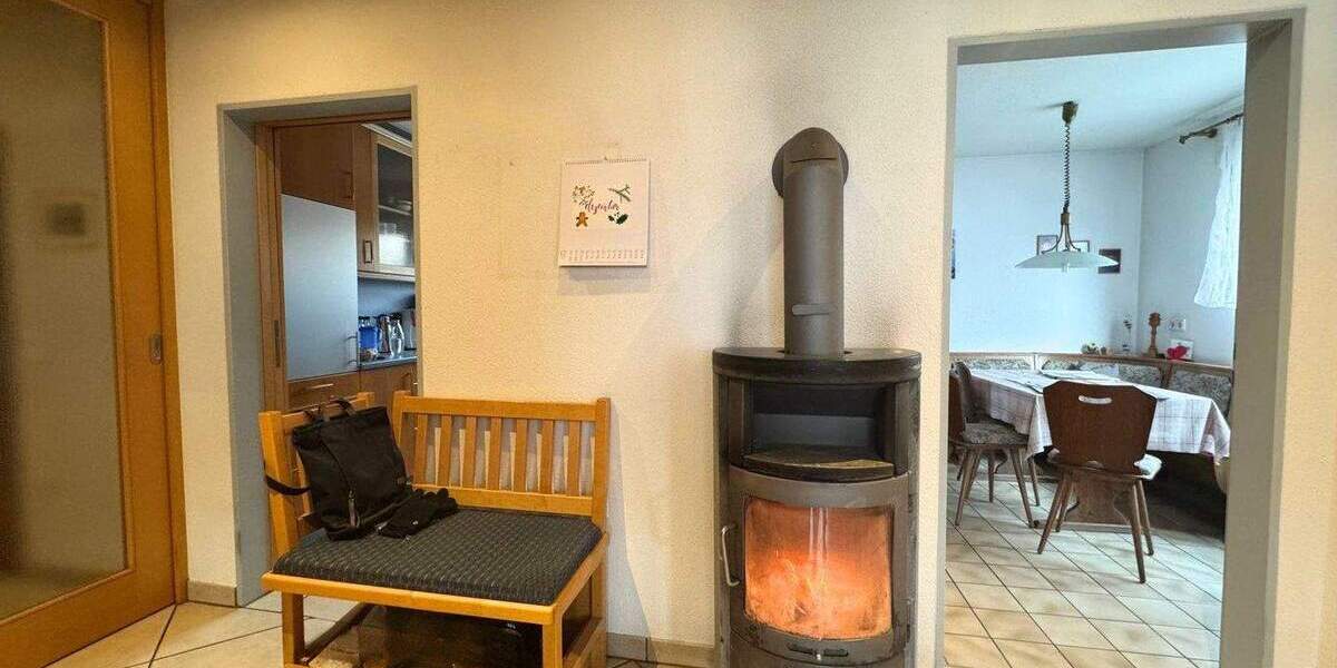 Einfamilienhaus Küssaberg Dangstetten - 9 Zimmer, 270 m&sup2;, 595.000&euro; | Angebot:25696635