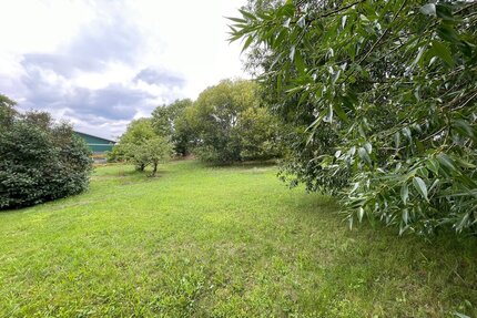 Traumhaftes Grundstück mit Blick zur Kühlung