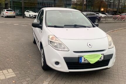 Renault Clio 12.800 km 4.700 € Düsseldorf 40545