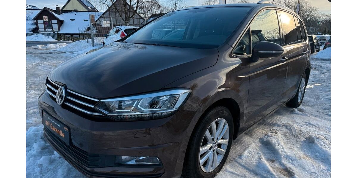 VW Touran 105.000 km 19.900 &euro; Lehre 38165