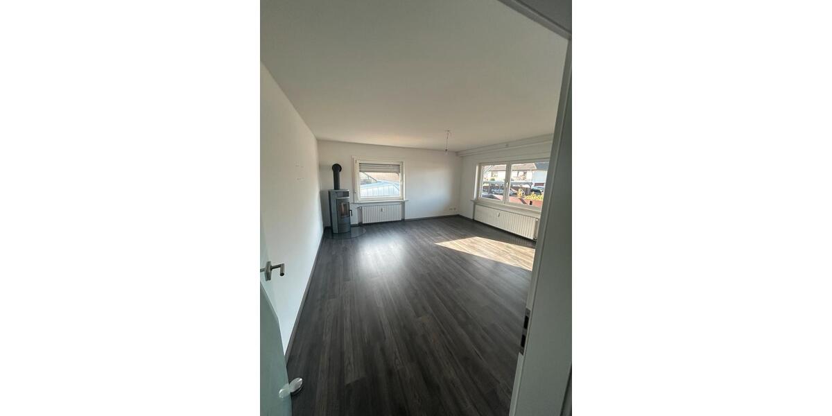 Etagenwohnung Uslar - 3 Zimmer, 100 m&sup2;, 850&euro; | Angebot:25304331