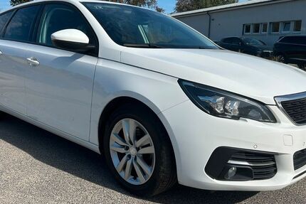 Peugeot 308 165.000 km 7.400 &euro; Blankenfelde-Mahlow 15827