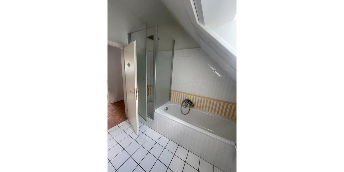 Etagenwohnung Boostedt - 3 Zimmer, 104 m&sup2;, 210.000&euro; | Angebot:26579056