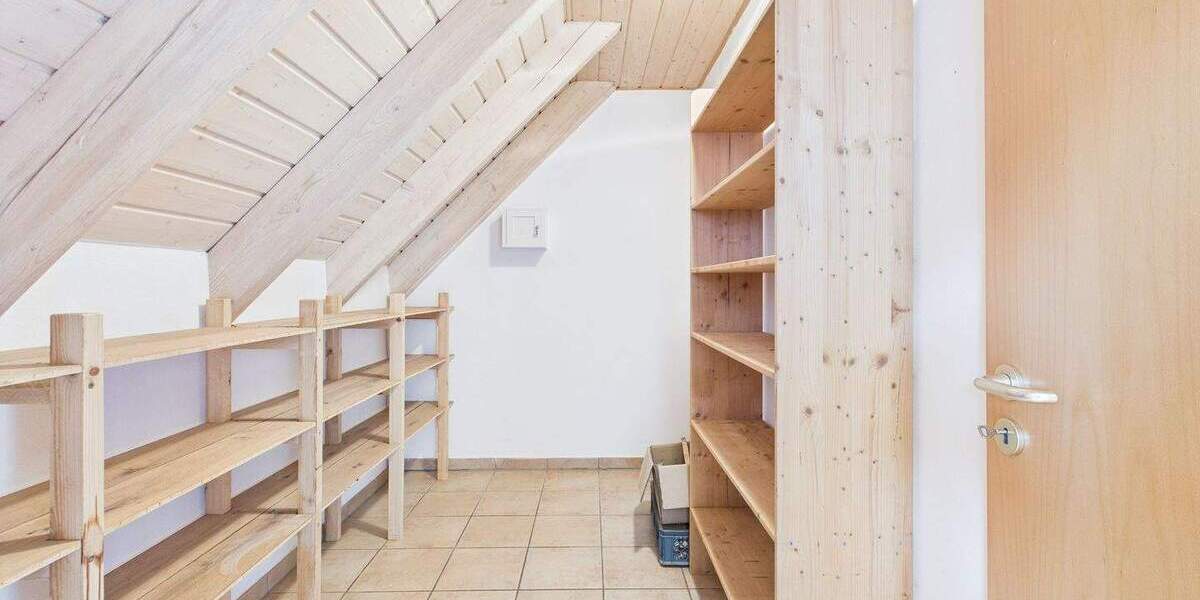 Etagenwohnung Karlshuld Neuschwetzingen - 4 Zimmer, 123 m&sup2;, 1.000&euro; | Angebot:25523775