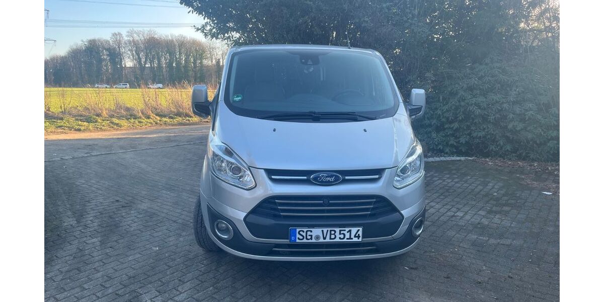 Ford Tourneo Custom 177.500 km 14.900 &euro; Solingen 42697