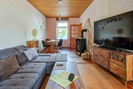 Modernes Wohngefühl trifft großzügiges Grundstück -Ihr Ein- Zweifamilienhaus in Itzehoe 6 zimmer