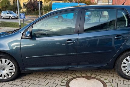 VW Golf 118.599 km 3.500 € Dresden 01326