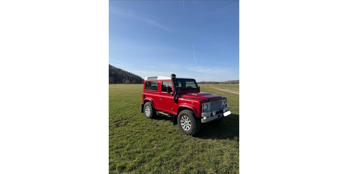 Land Rover Defender 105.000 km 32.900 &euro; Lichtenfels 96215