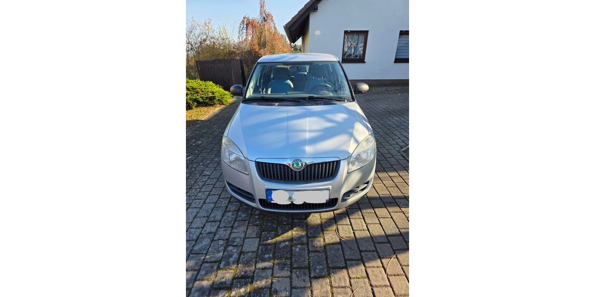 Skoda Fabia 99.500 km 2.400 &euro; Berthelsdorf 02747